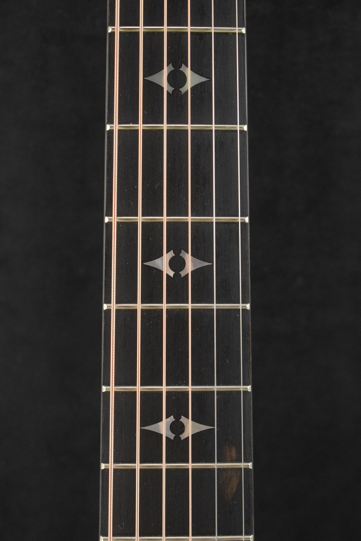 Taylor Custom #5 C17e B5005 Grand Pacific Torrefied Sitka Spruce/Mahogany Pearl White