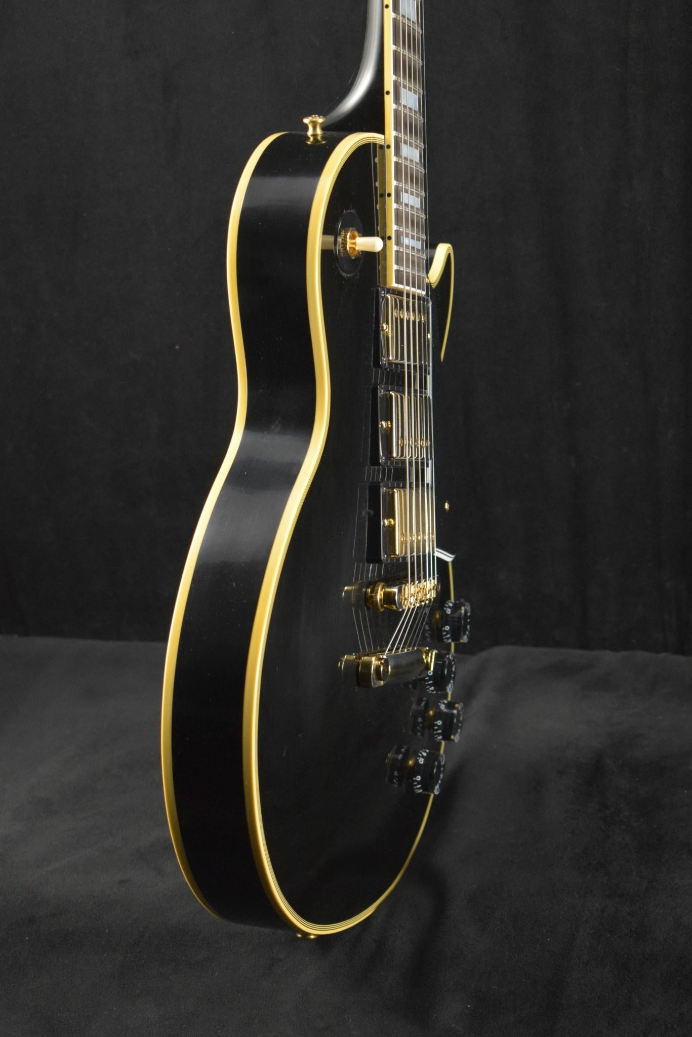 Gibson Custom Shop Les Paul Custom Chambered Body Slim Neck 3 Pickup Ebony VOS GH