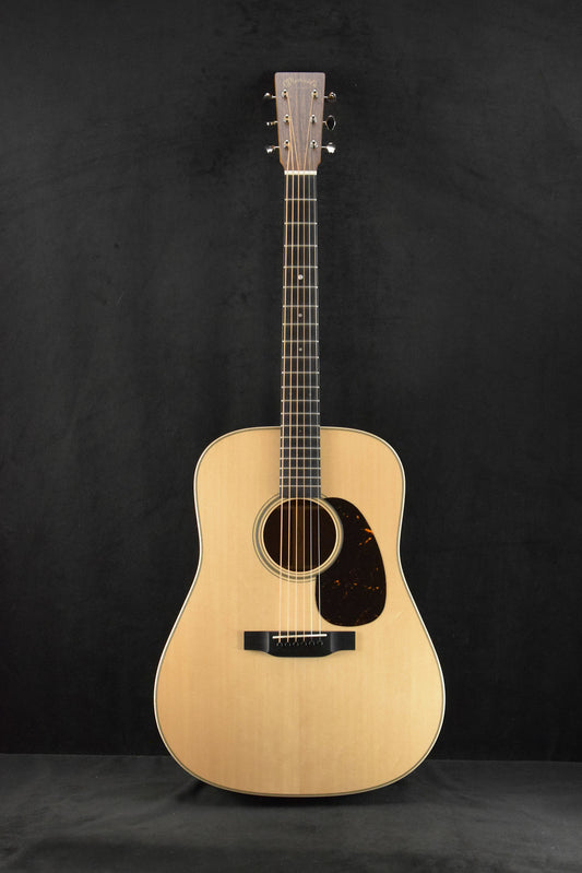 Martin Custom Shop 10CMDBLKWALNUT Dreadnought 14-Fret Black Walnut