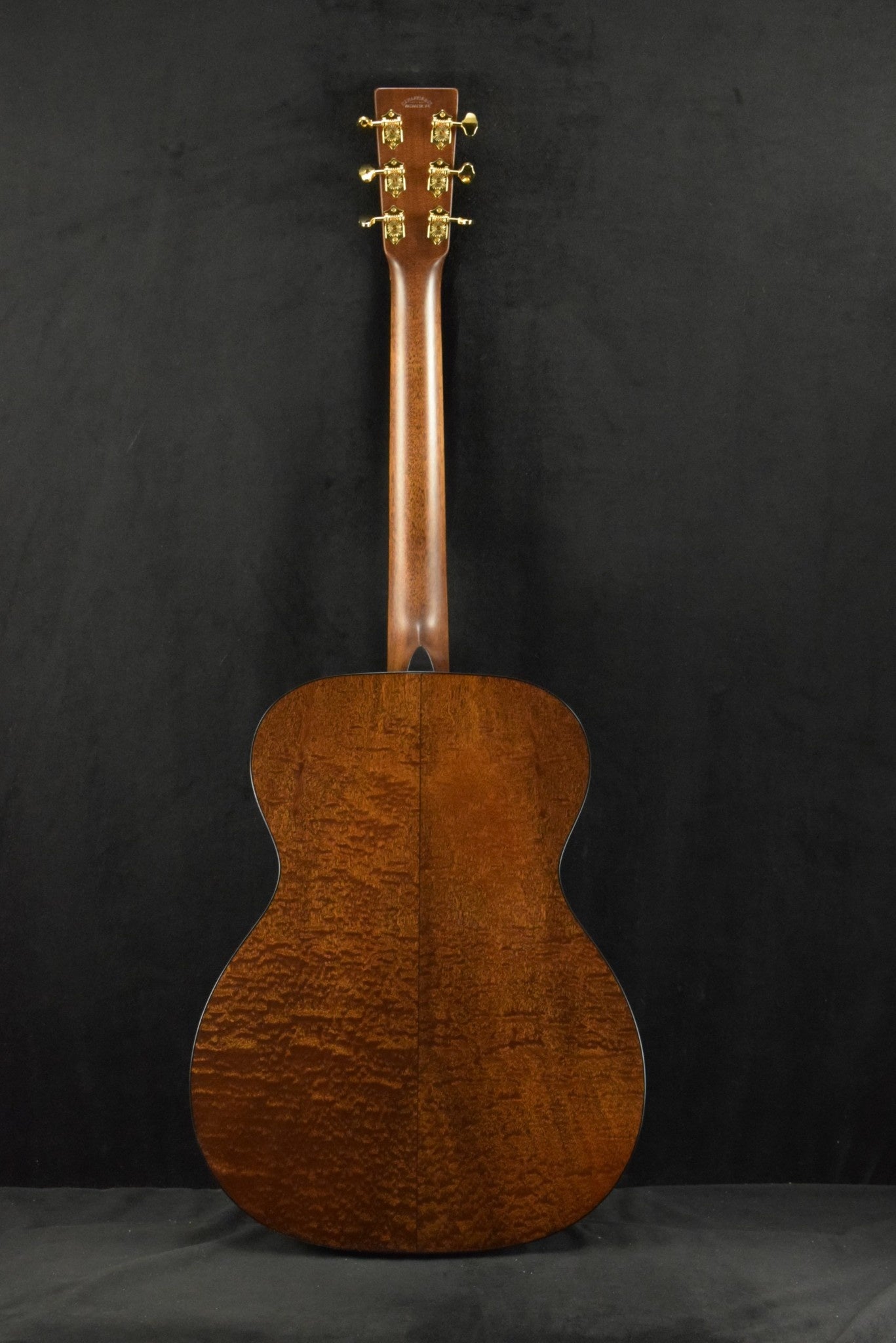 Martin Custom Shop 000/OM Auditorium Quilted Pommele Sapele Sitka Spruce VTS Natural