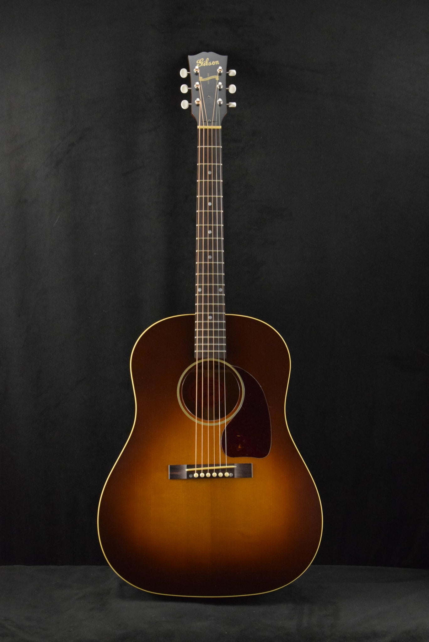 Gibson Custom Shop Fuller's Exclusive Early 40's J-45 Historic