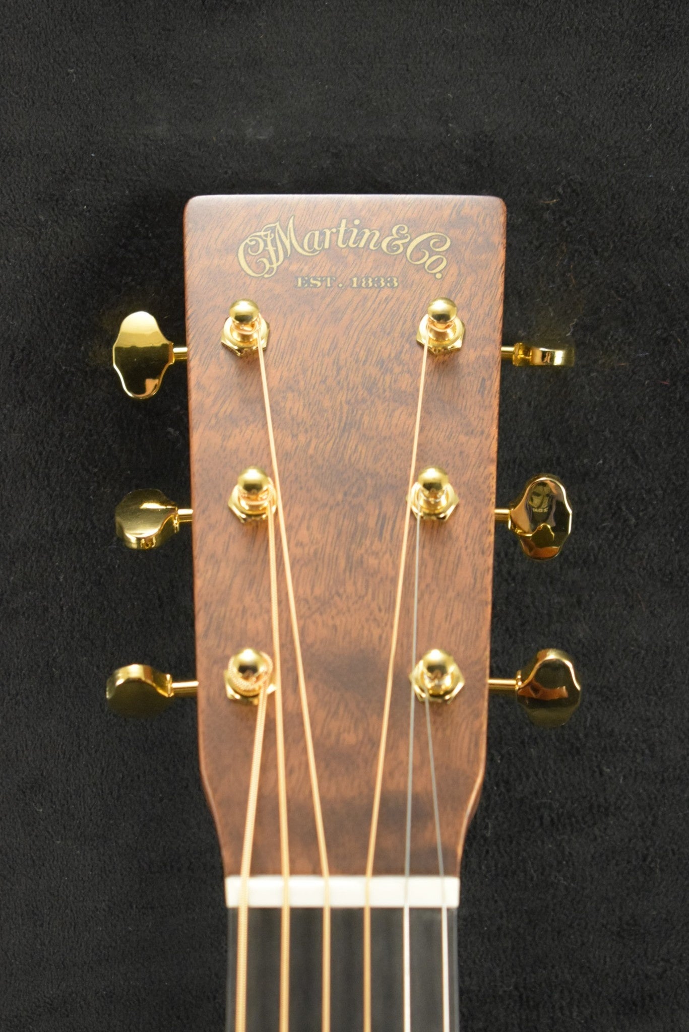 Martin Custom Shop 000/OM Auditorium Quilted Pommele Sapele Sitka Spruce VTS Natural