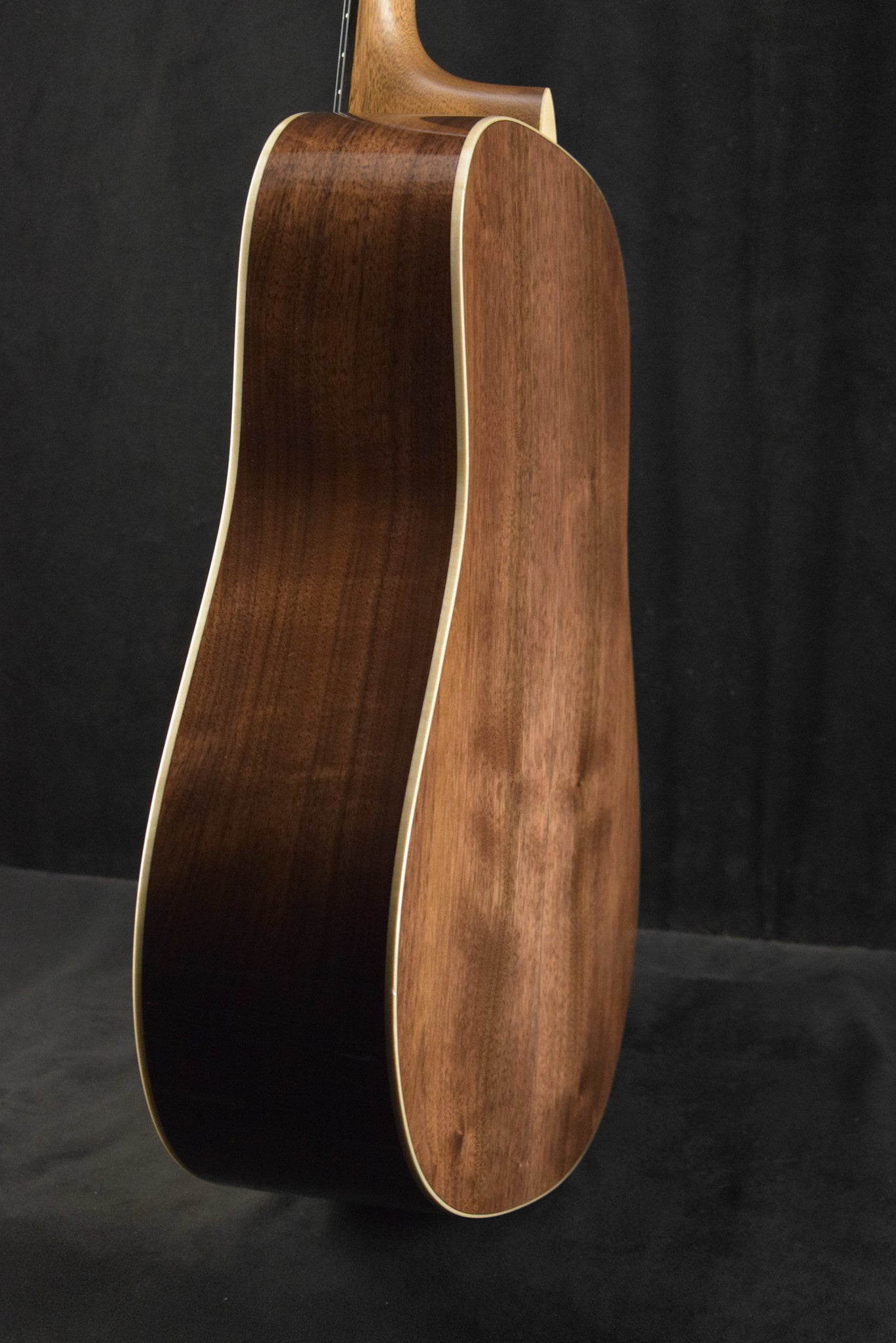 Martin Custom Shop 10CMDBLKWALNUT Dreadnought 14-Fret Black Walnut