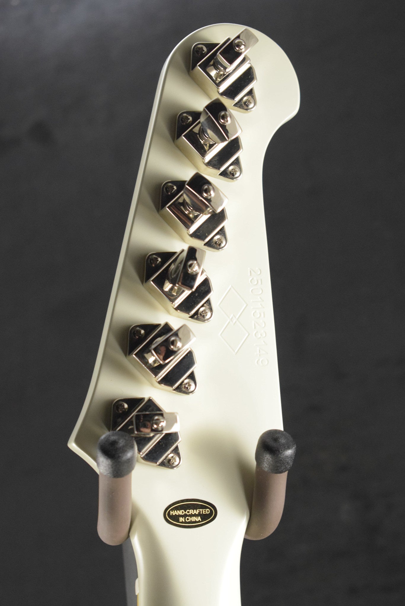 Epiphone 1963 Firebird V Reissue With Maestro Vibrola Polaris White