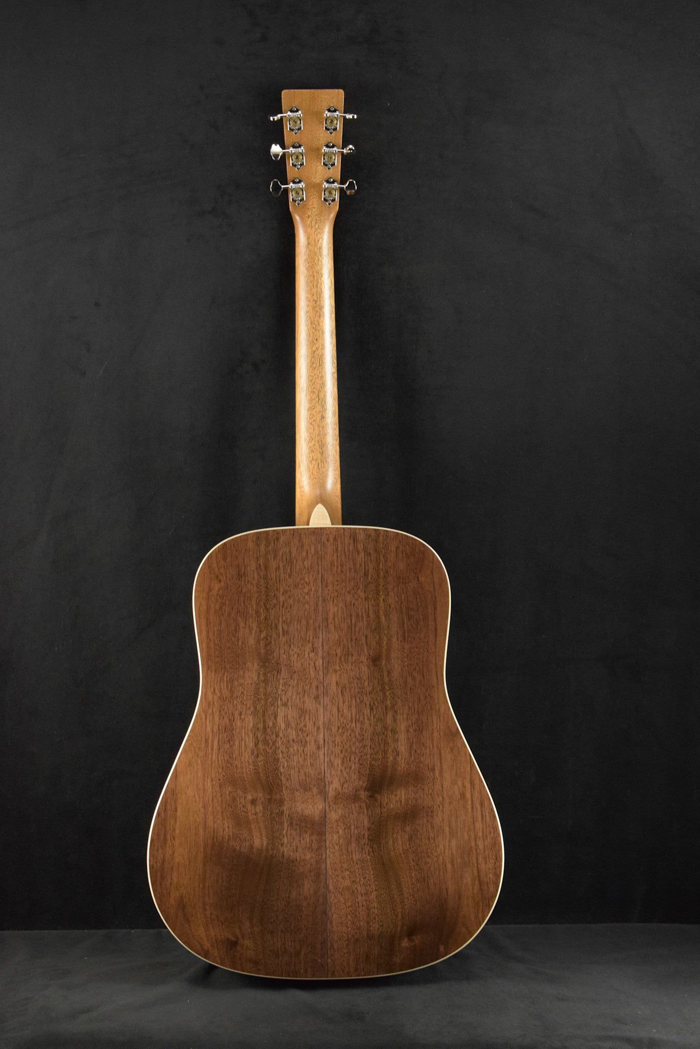 Martin Custom Shop 10CMDBLKWALNUT Dreadnought 14-Fret Black Walnut