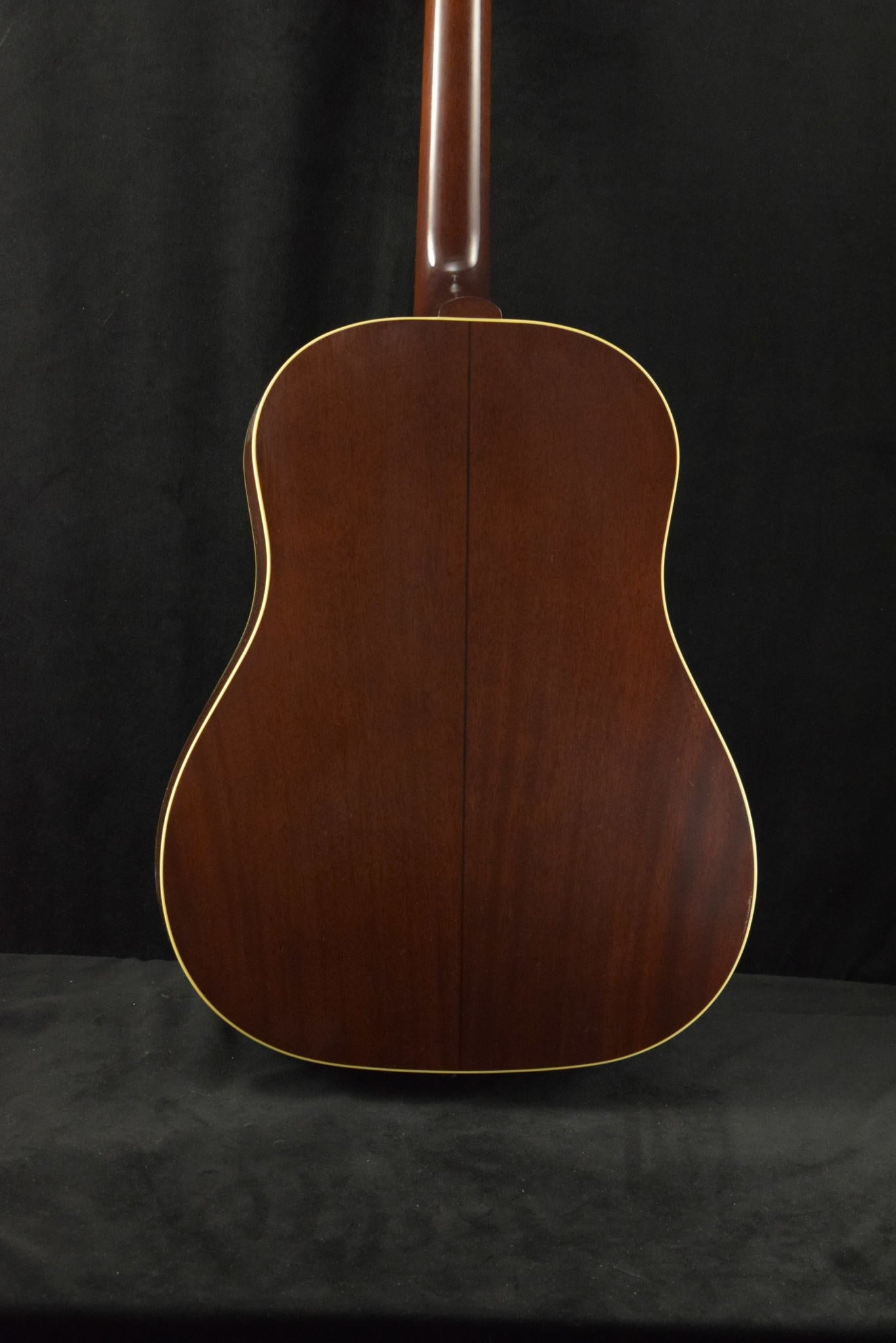 Gibson Custom Shop Fuller's Exclusive Early 40's J-45 Historic Legend Vintage Sunburst