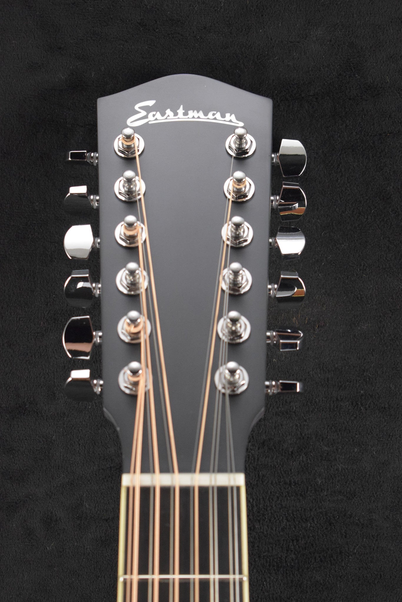 Eastman AC330E-12 12-String Jumbo Natural Truetone Gloss