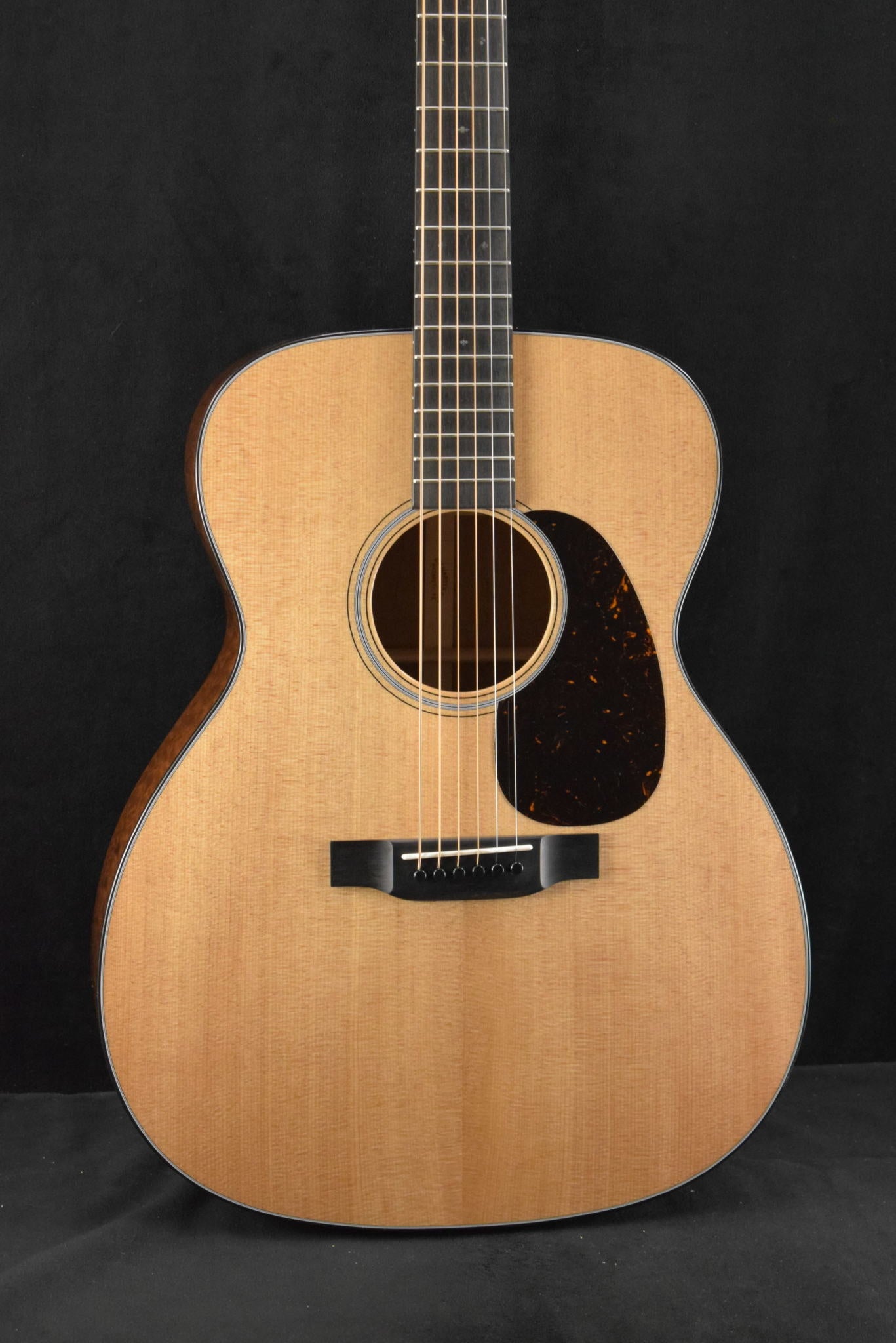 Martin Custom Shop M/0000 Grand Auditorium Quilted Pommele Sapele Sitka Spruce VTS Natural