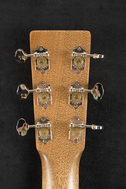 Martin Custom Shop 10CMDBLKWALNUT Dreadnought 14-Fret Black Walnut