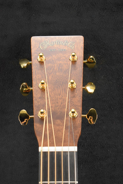 Martin Custom Shop M/0000 Grand Auditorium Quilted Pommele Sapele Sitka Spruce VTS Natural