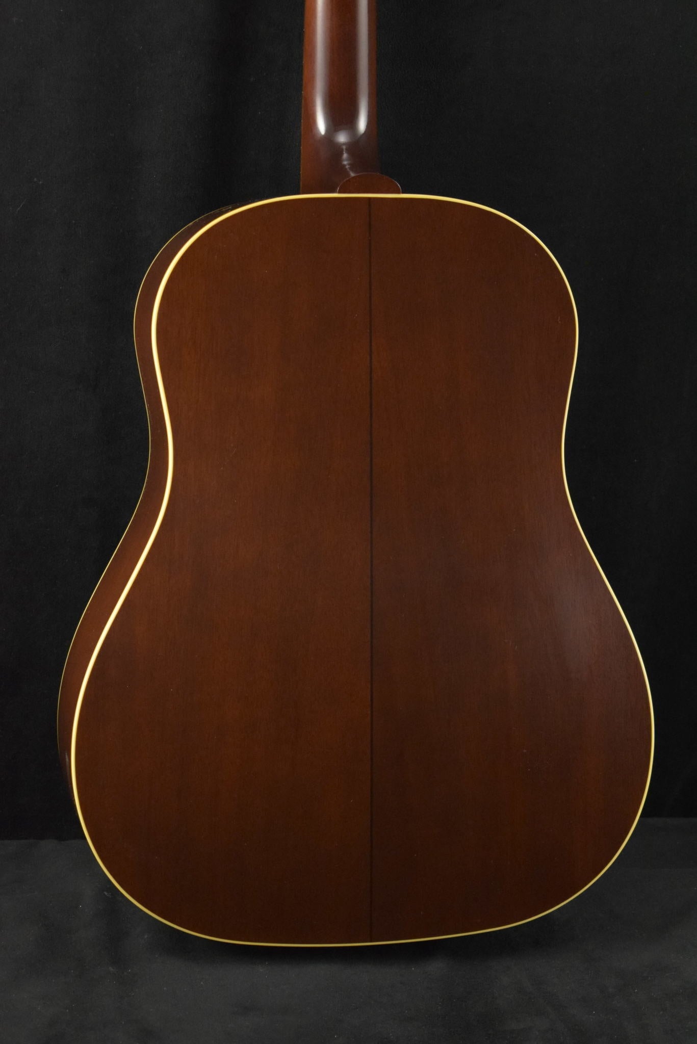 Gibson Custom Shop Fuller's Exclusive Early 40's J-45 Historic Legend Vintage Sunburst