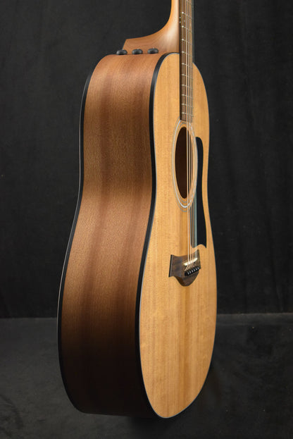 Taylor 117e Grand Pacific Dreadnought Natural Satin