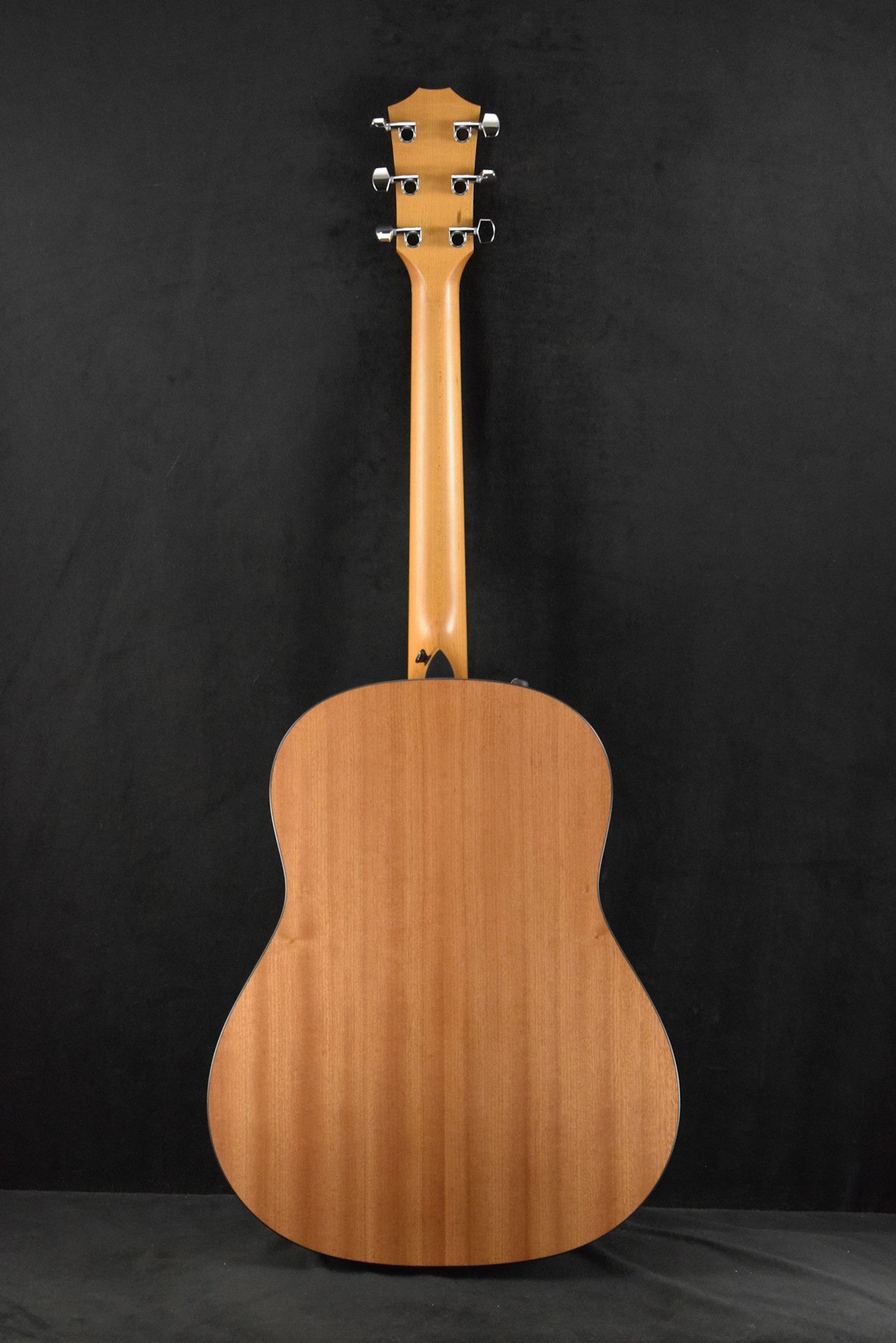 Taylor 117e Grand Pacific Dreadnought Natural Satin