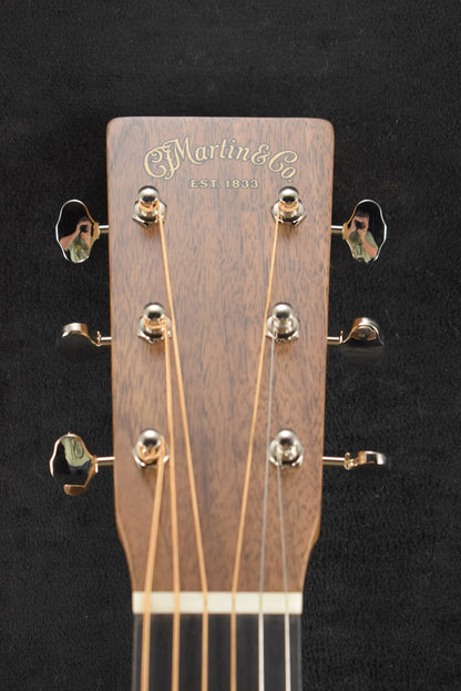 Martin Custom Shop 10CM000BLKWALNUT Auditorium 14-Fret Black Walnut
