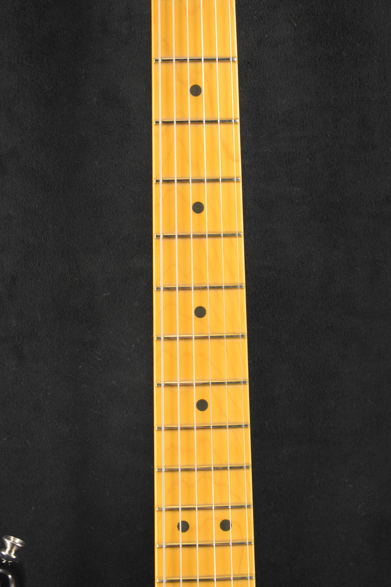 Fender American Professional Classic Stratocaster 3-Color Sunburst Maple Fingerboard