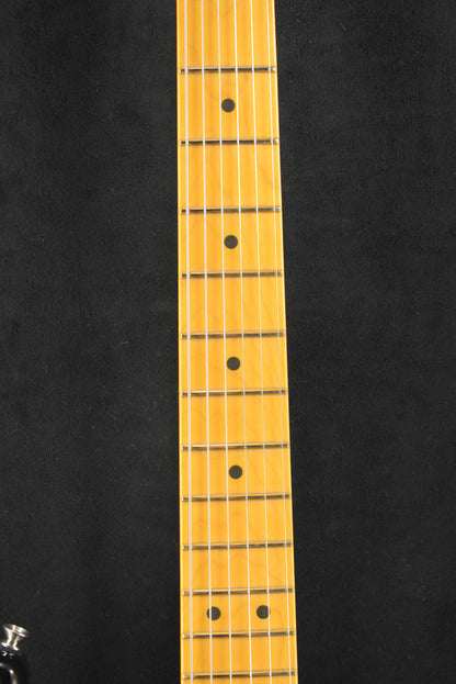 Fender American Professional Classic Stratocaster 3-Color Sunburst Maple Fingerboard