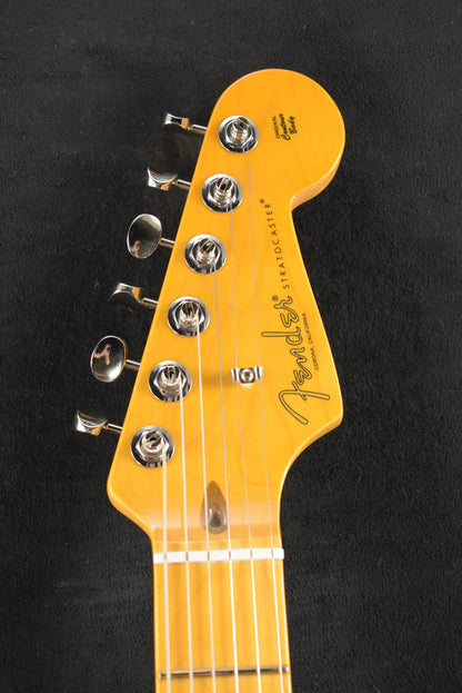 Fender American Professional Classic Stratocaster 3-Color Sunburst Maple Fingerboard