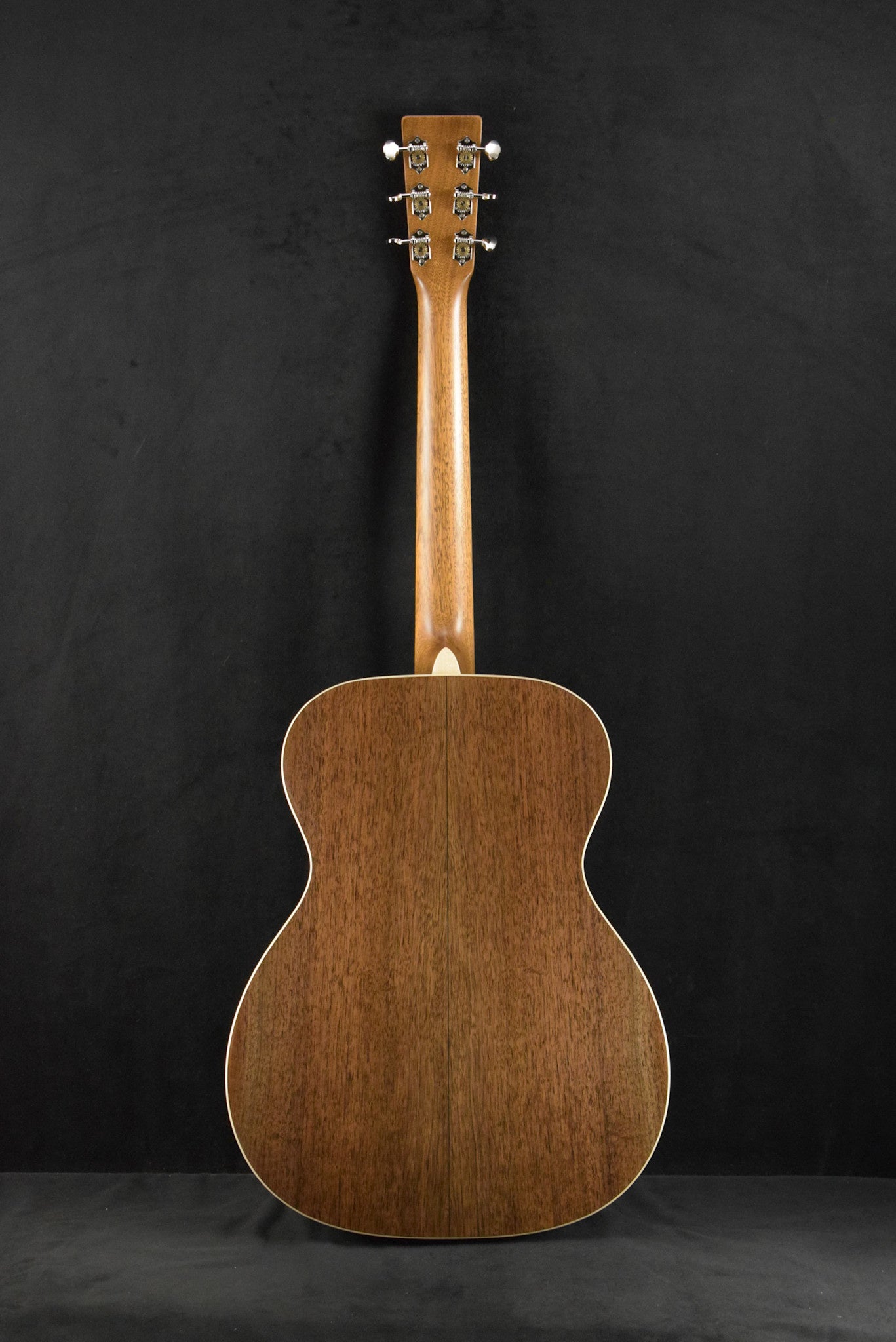 Martin Custom Shop 10CM000BLKWALNUT Auditorium 14-Fret Black Walnut