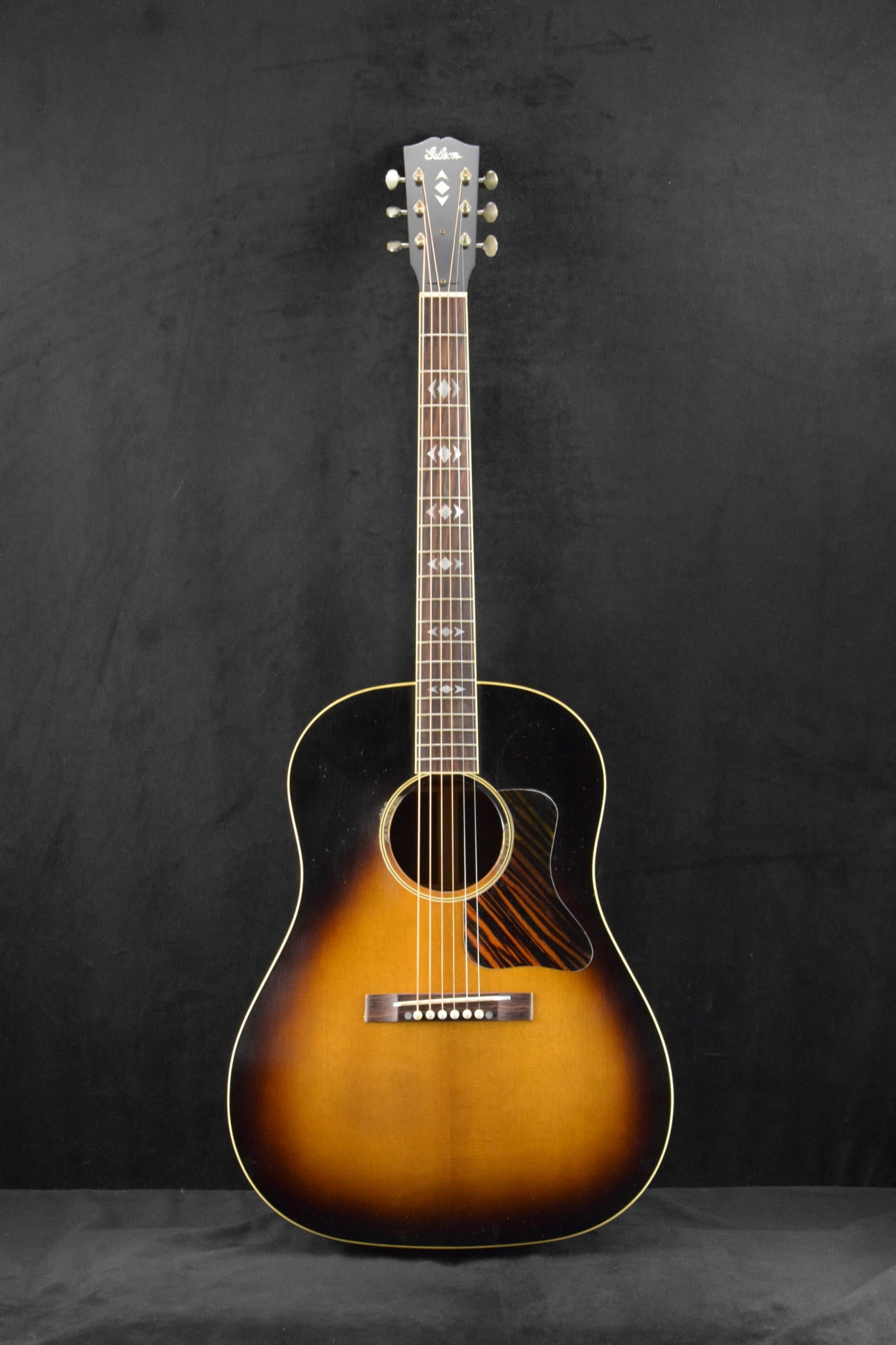 ギター Gibson Murphy Lab 1936 Advanced Jumbo Gibson Murphy Lab 1936 Advanced Jumbo Vintage Sunburst Light Aged
