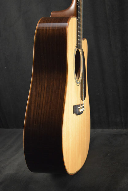 Martin Custom Shop Dreadnought Cutaway Acoustic-Electric Wild Grain East Indian Rosewood Sitka Spruce Natural