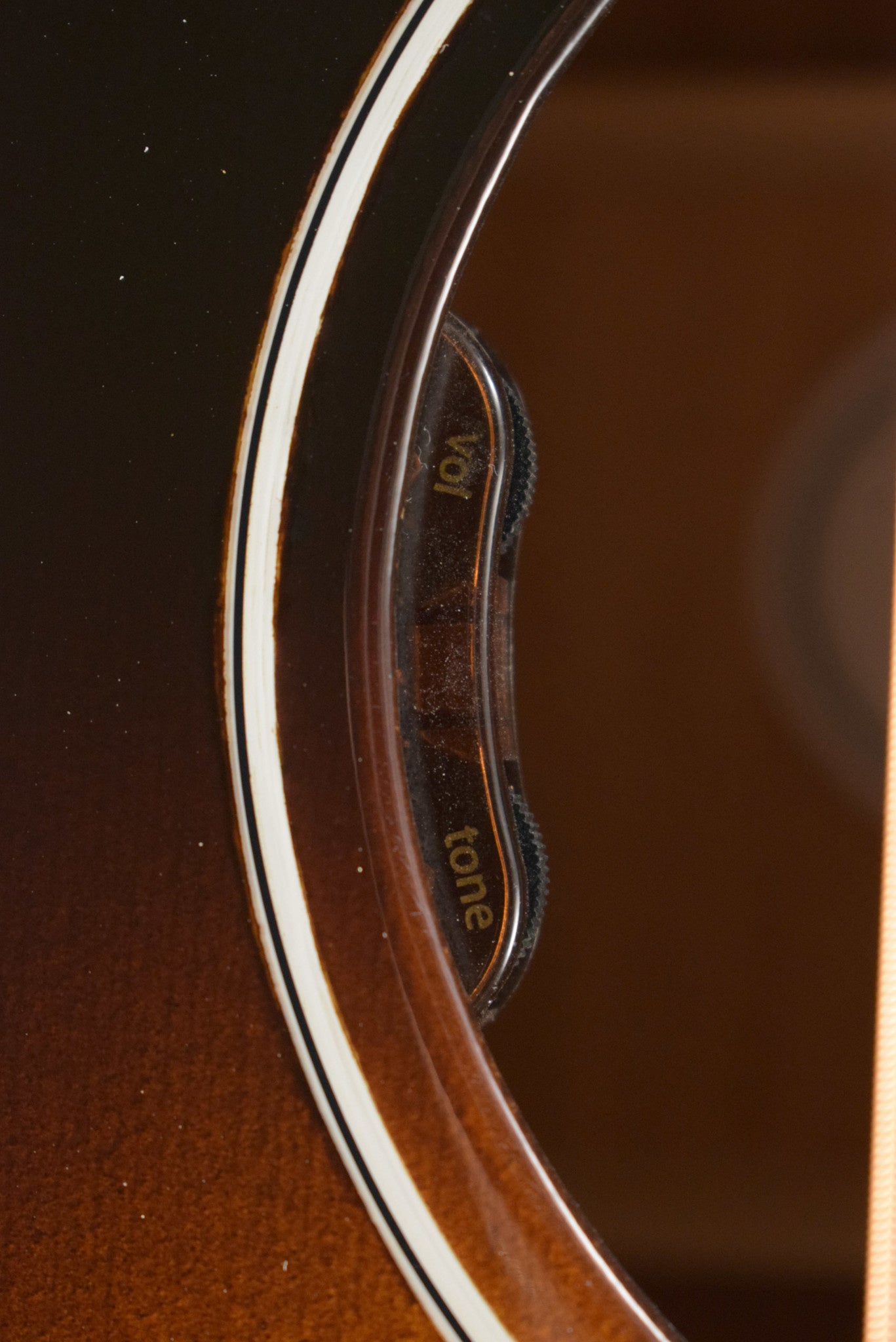 Gibson J-45 Standard Vintage Sunburst