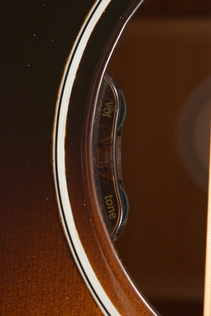 Gibson J-45 Standard Vintage Sunburst