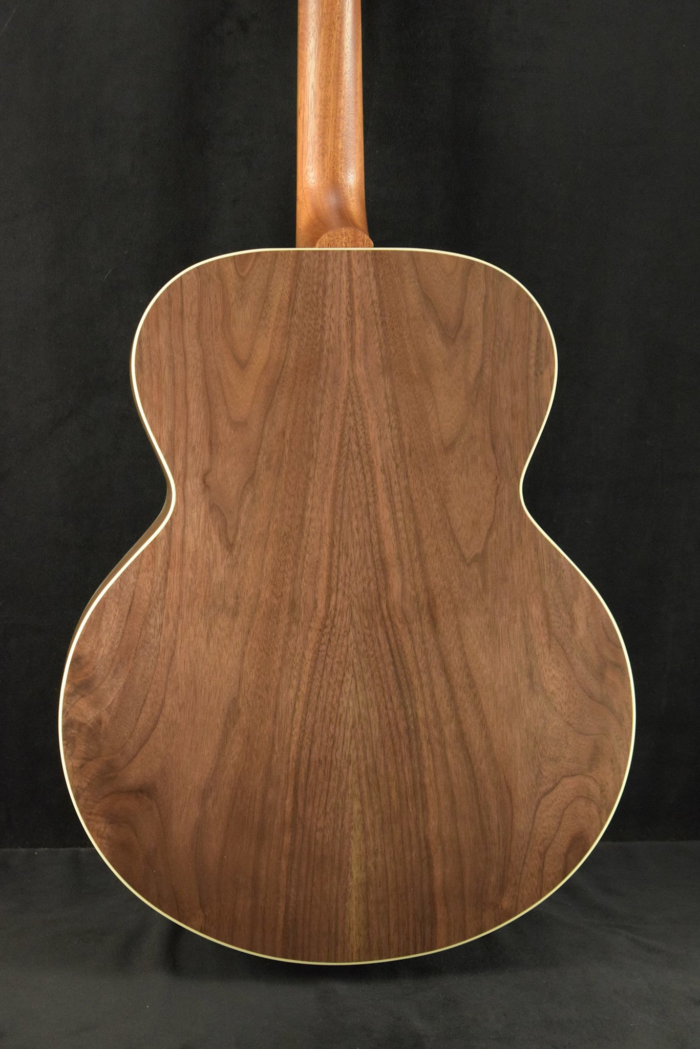 Gibson SJ-200 Studio Walnut Satin Natural