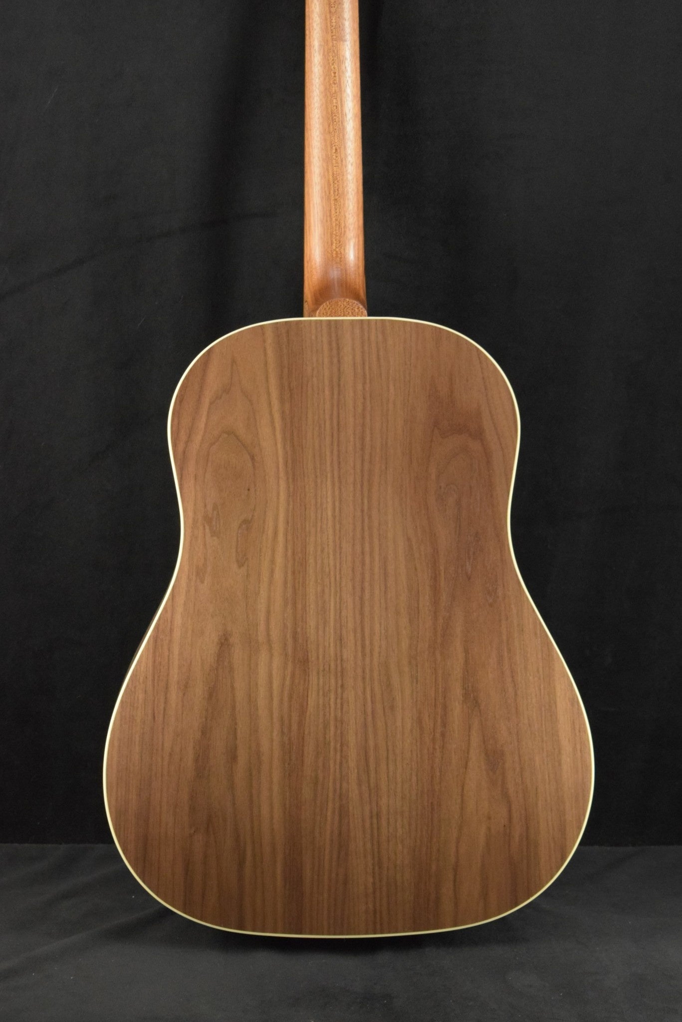 Gibson J-45 Studio Walnut Satin Natural