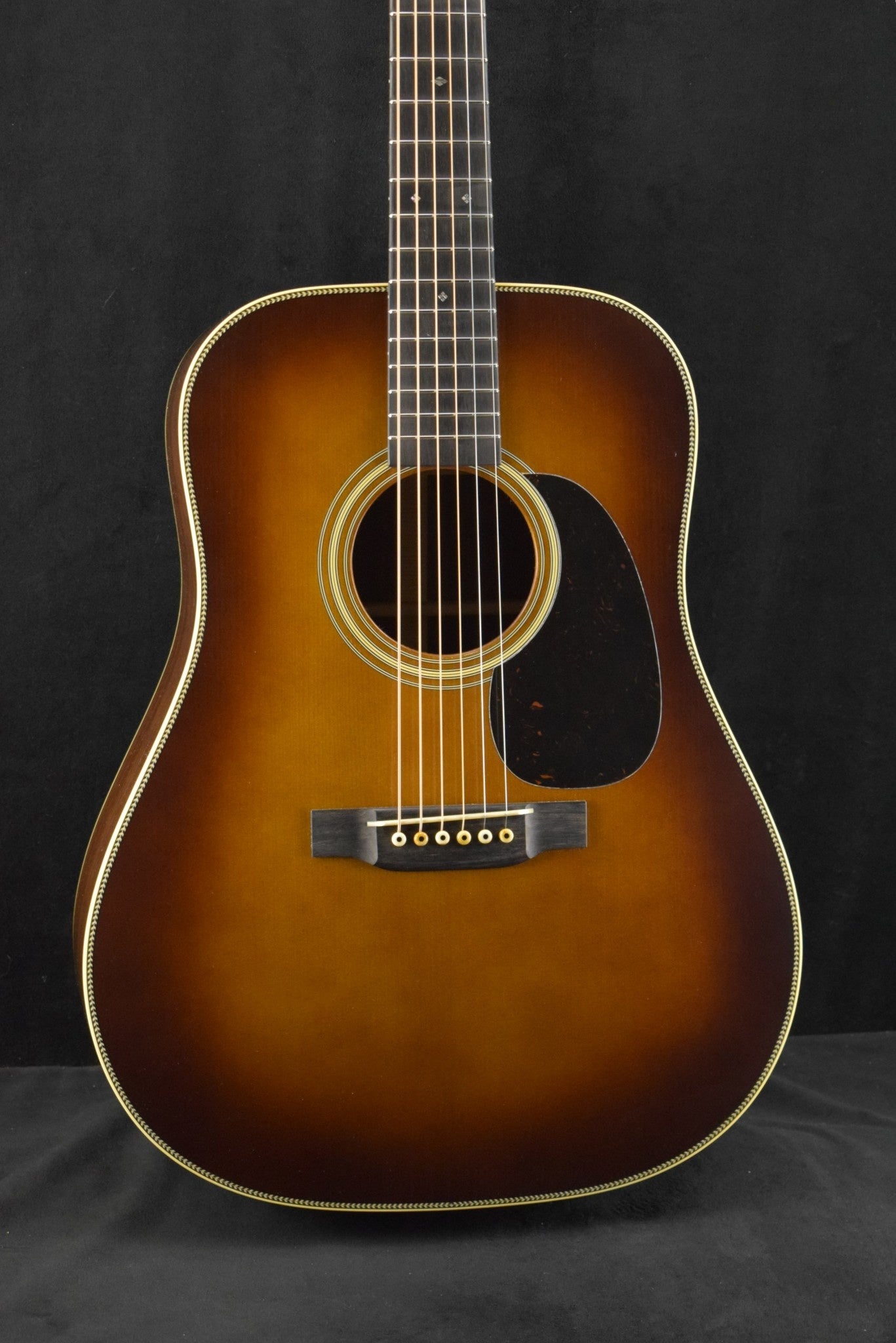 Martin Custom Shop D-28 Authentic 1937 Stage 1 Aging Ambertone