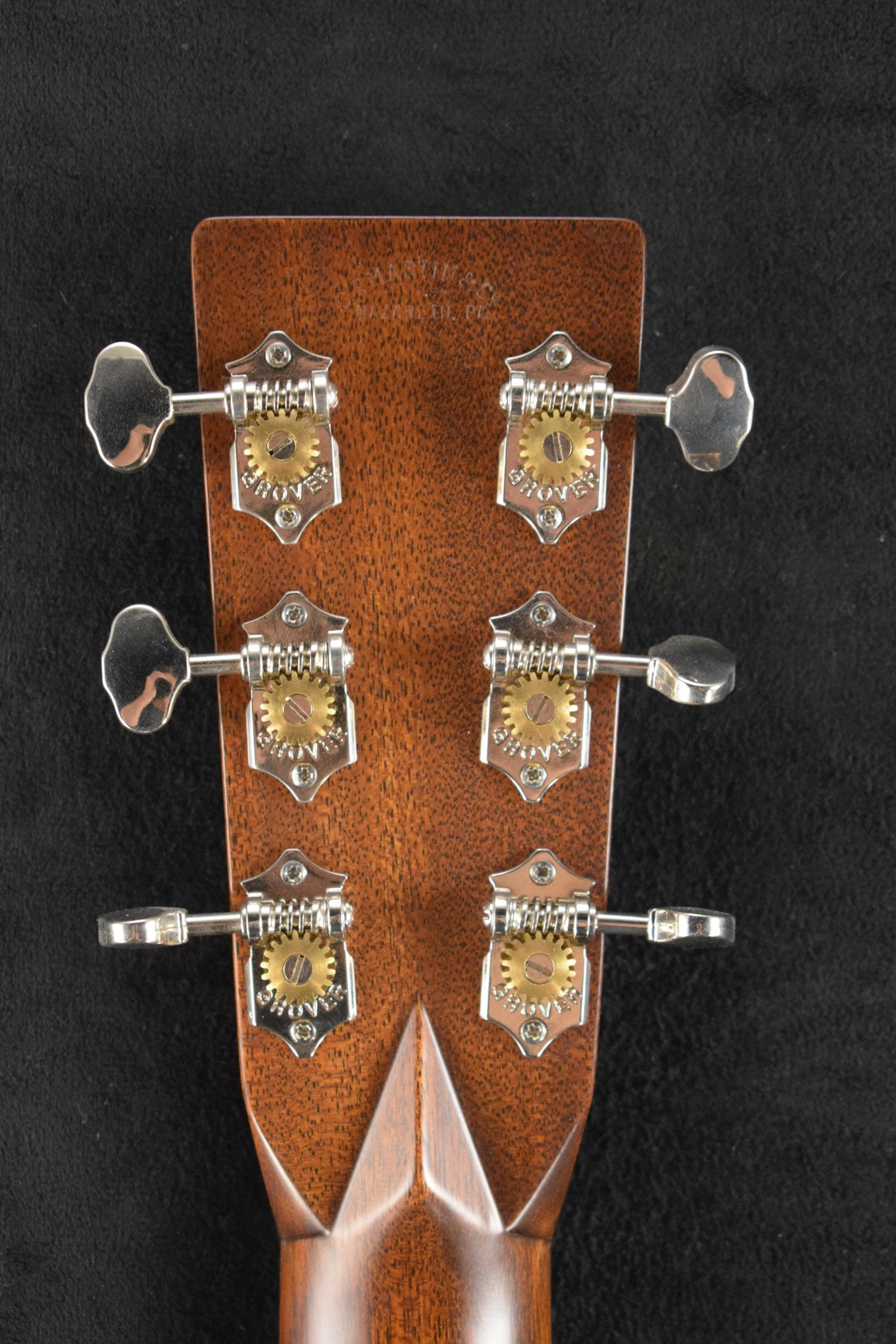 Martin Custom Shop Dreadnought Cutaway Acoustic-Electric Wild Grain East Indian Rosewood Sitka Spruce Natural