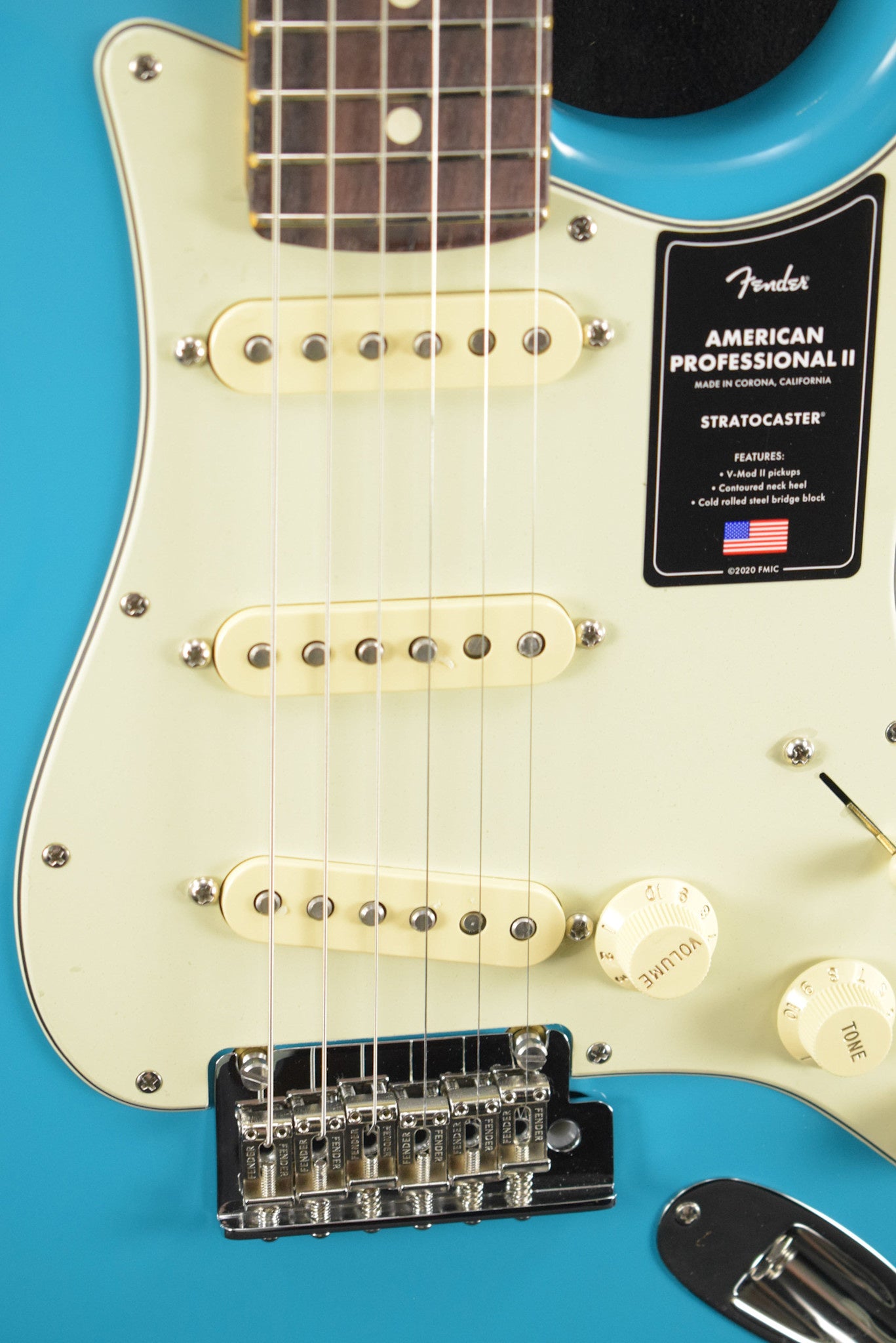 Fender American Professional II Stratocaster Miami Blue Rosewood Fingerboard