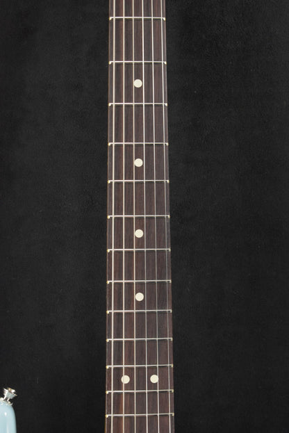 Fender American Professional II Stratocaster Thinline Transparent Daphne Blue Rosewood Fingerboard