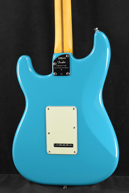 Fender American Professional II Stratocaster Miami Blue Rosewood Fingerboard