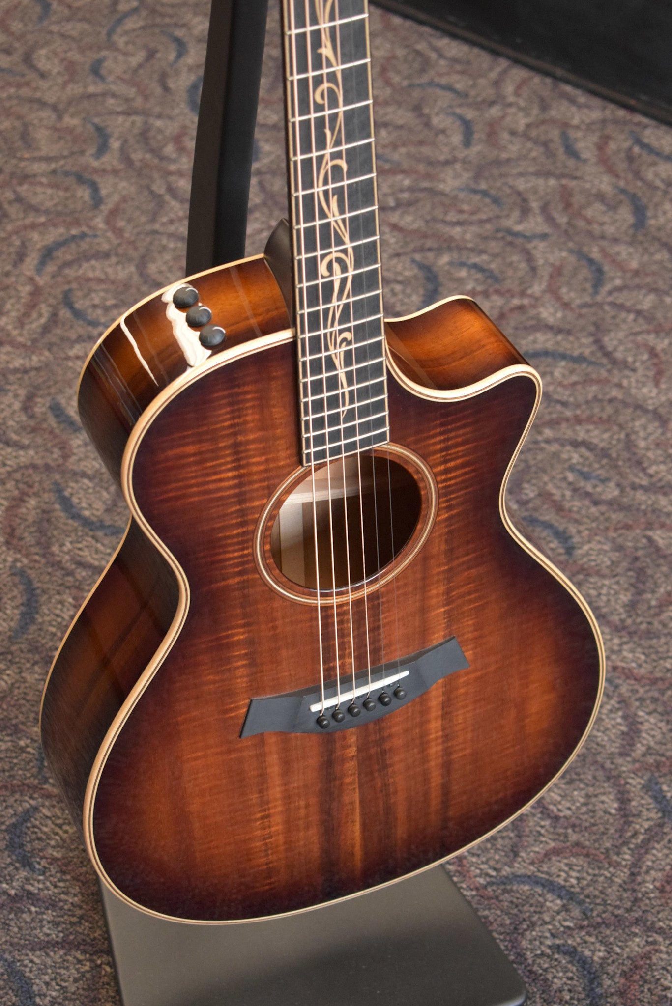 Taylor K22ce AA Top Shaded Edgeburst