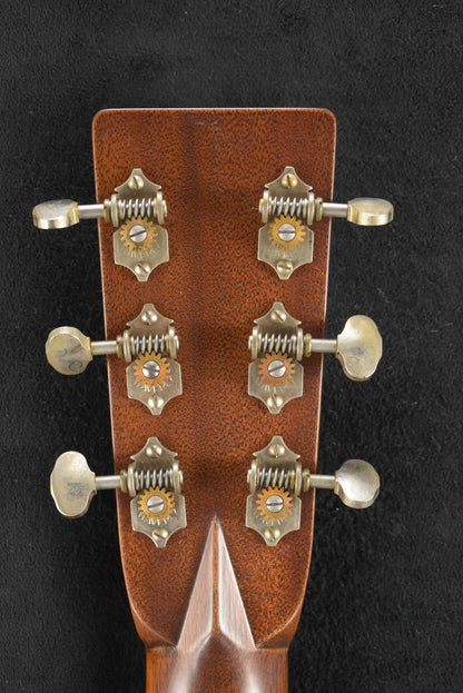 Martin Custom Shop D-28 Authentic 1937 Stage 1 Aging Ambertone