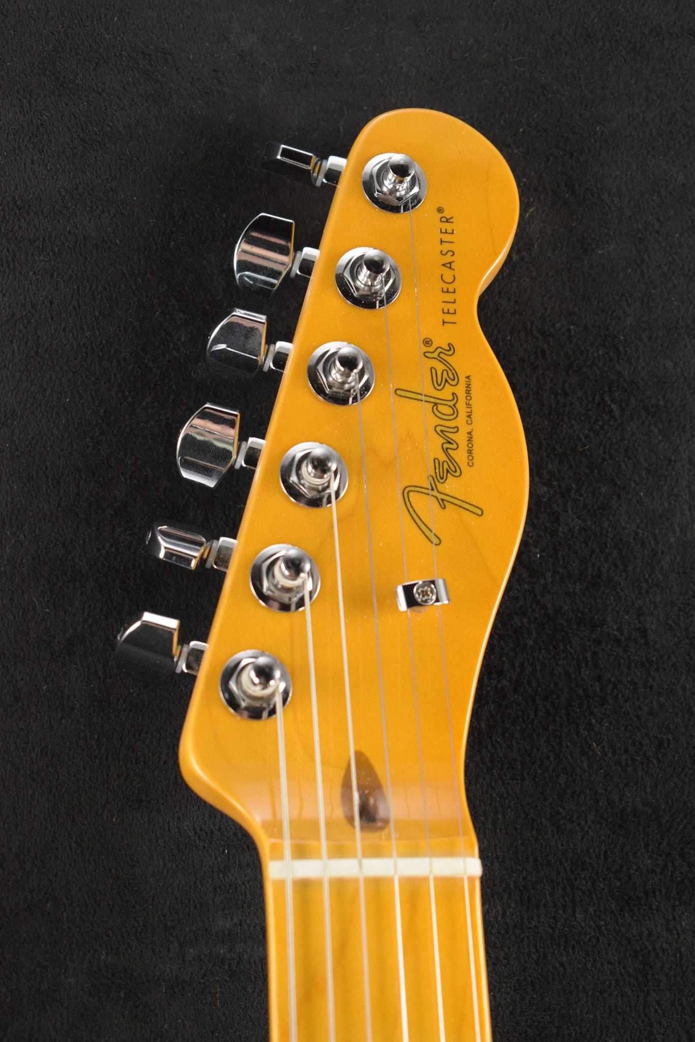 Fender American Professional II Telecaster 3-Color Sunburst Maple Fingerboard