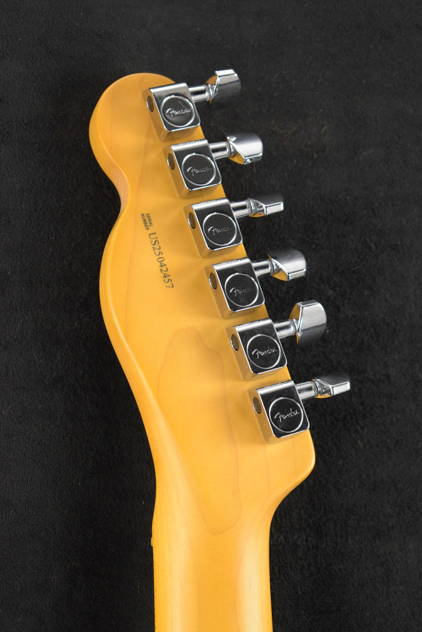 Fender American Professional II Telecaster 3-Color Sunburst Maple Fingerboard