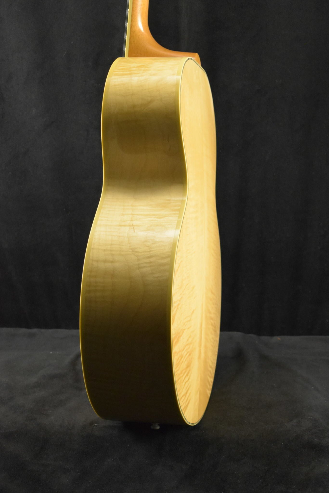 Gibson Custom Shop 1952 J-185 Antique Natural