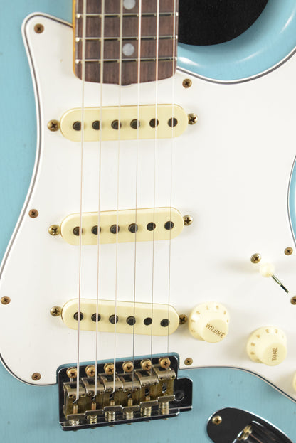 Fender Limited Edition Fat '64 Stratocaster Journeyman Relic Aged Daphne Blue 3A Rosewood Fingerboard
