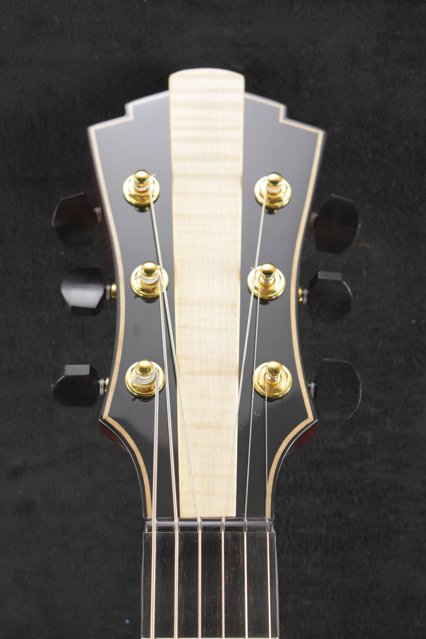 Eastman AR680CE John Pisano Signature Archtop Classic Truetone Gloss