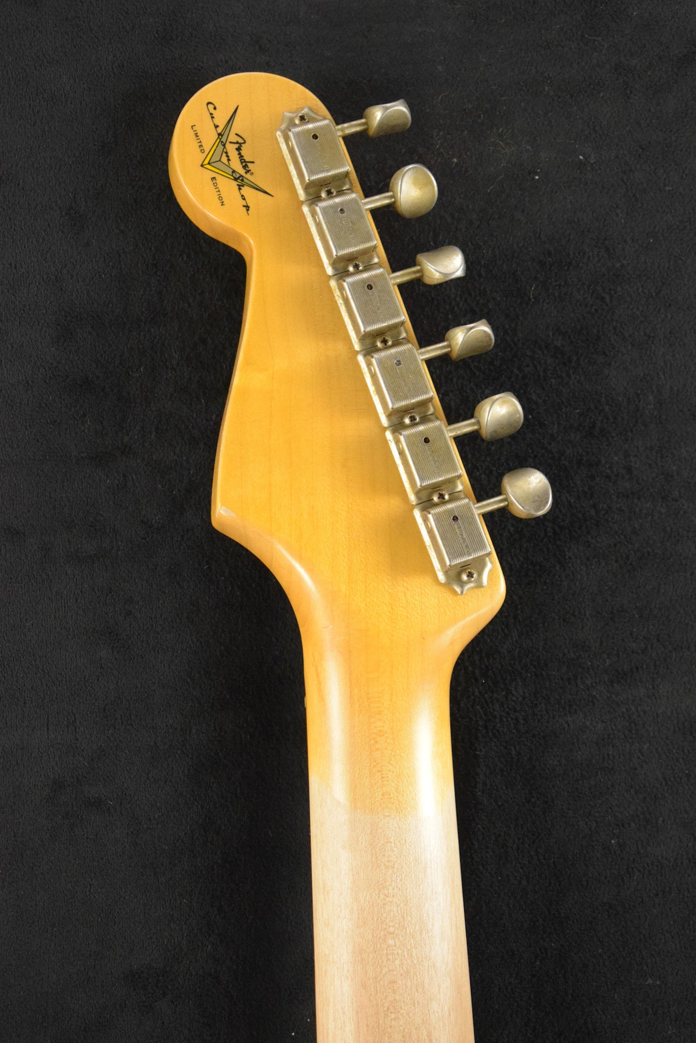 Fender Limited Edition Fat '64 Stratocaster Journeyman Relic Aged Daphne Blue 3A Rosewood Fingerboard