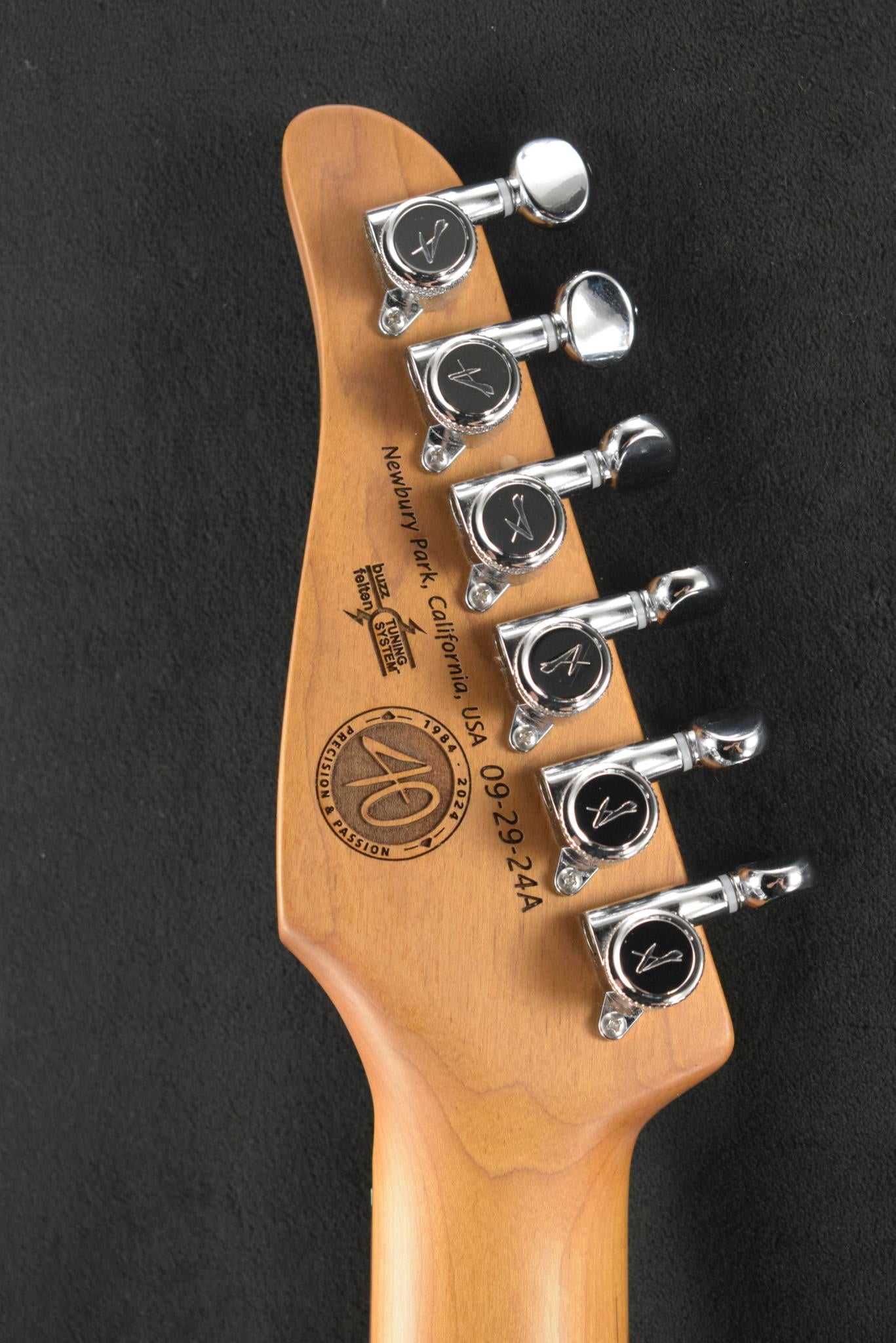 Tom Anderson Raven Classic Taos Turquoise – Fuller's Guitar