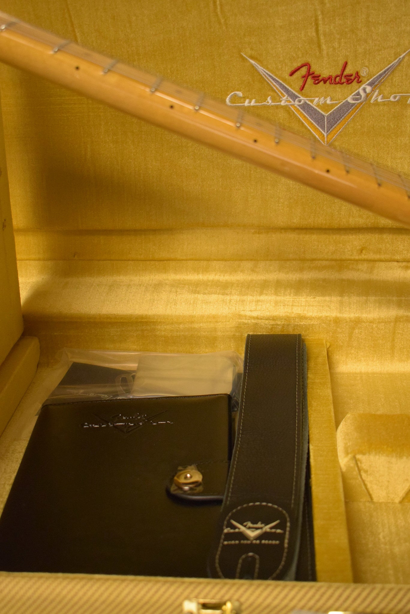 Fender 1954 Telecaster DLX Closet Classic Faded Nocaster Blonde 1-Piece Rift Sawn Maple Neck Fingerboard