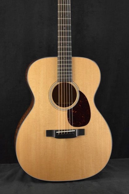 Martin Custom Shop OM Orchestra Model Sitka Spruce VTS Quilted Pommele Sapele Natural
