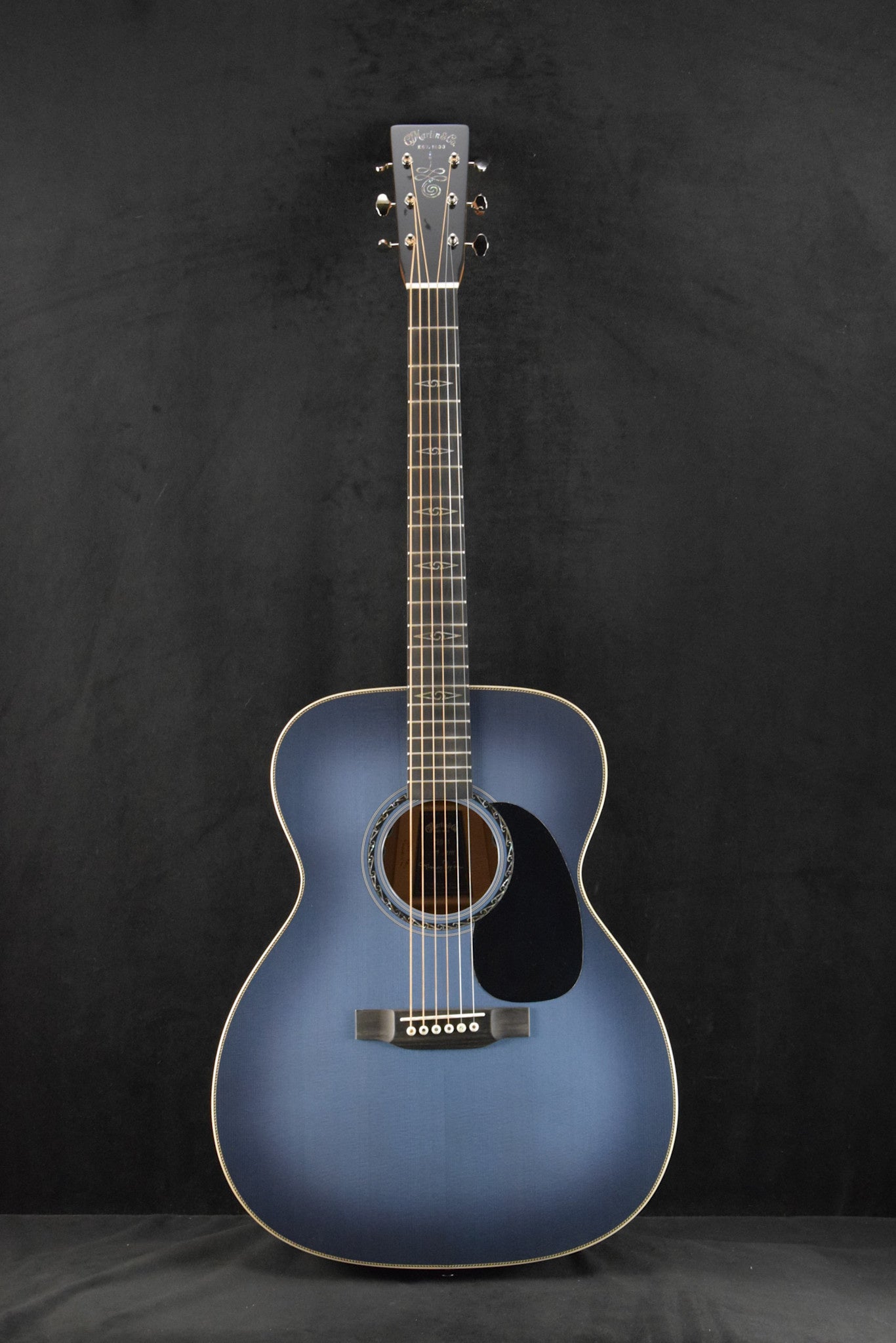 Martin CEO-11 Grand Auditorium New Horizons Blue Burst Top #99