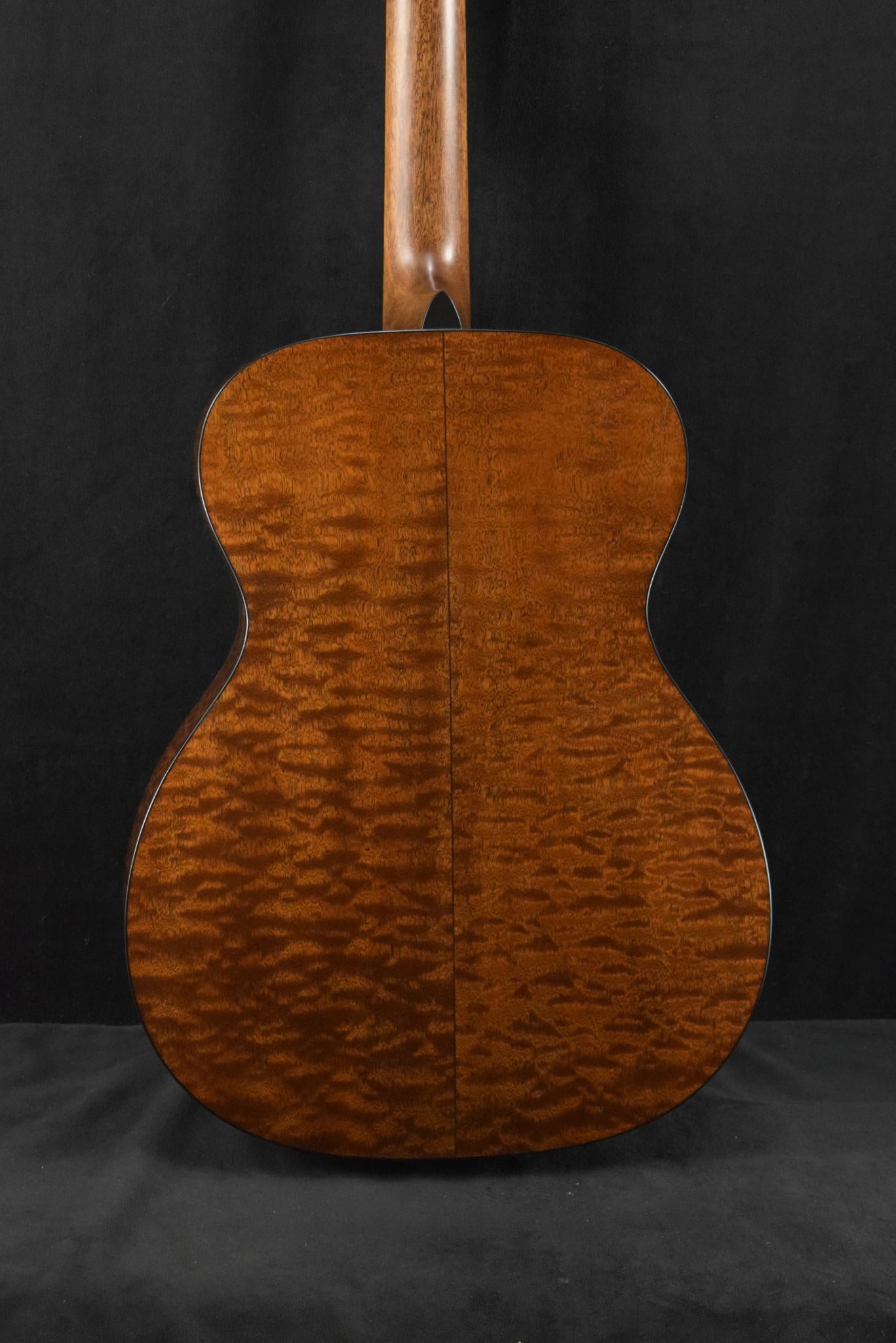 Martin Custom Shop OM Orchestra Model Sitka Spruce VTS Quilted Pommele Sapele Natural