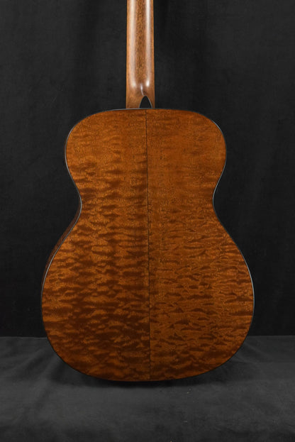 Martin Custom Shop OM Orchestra Model Sitka Spruce VTS Quilted Pommele Sapele Natural