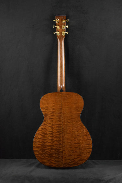 Martin Custom Shop OM Orchestra Model Sitka Spruce VTS Quilted Pommele Sapele Natural