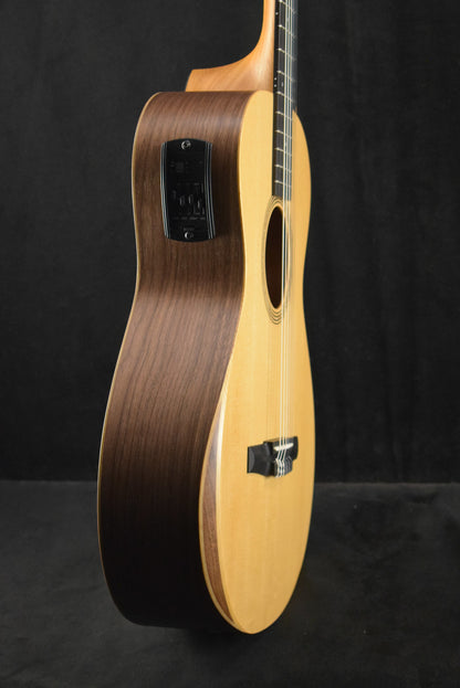 Taylor Academy 12e-N Nylon-String Acoustic-Electric Natural