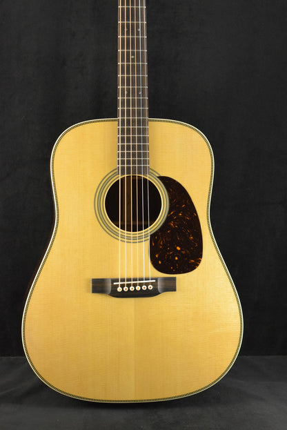 Martin HD-28 Natural Gloss